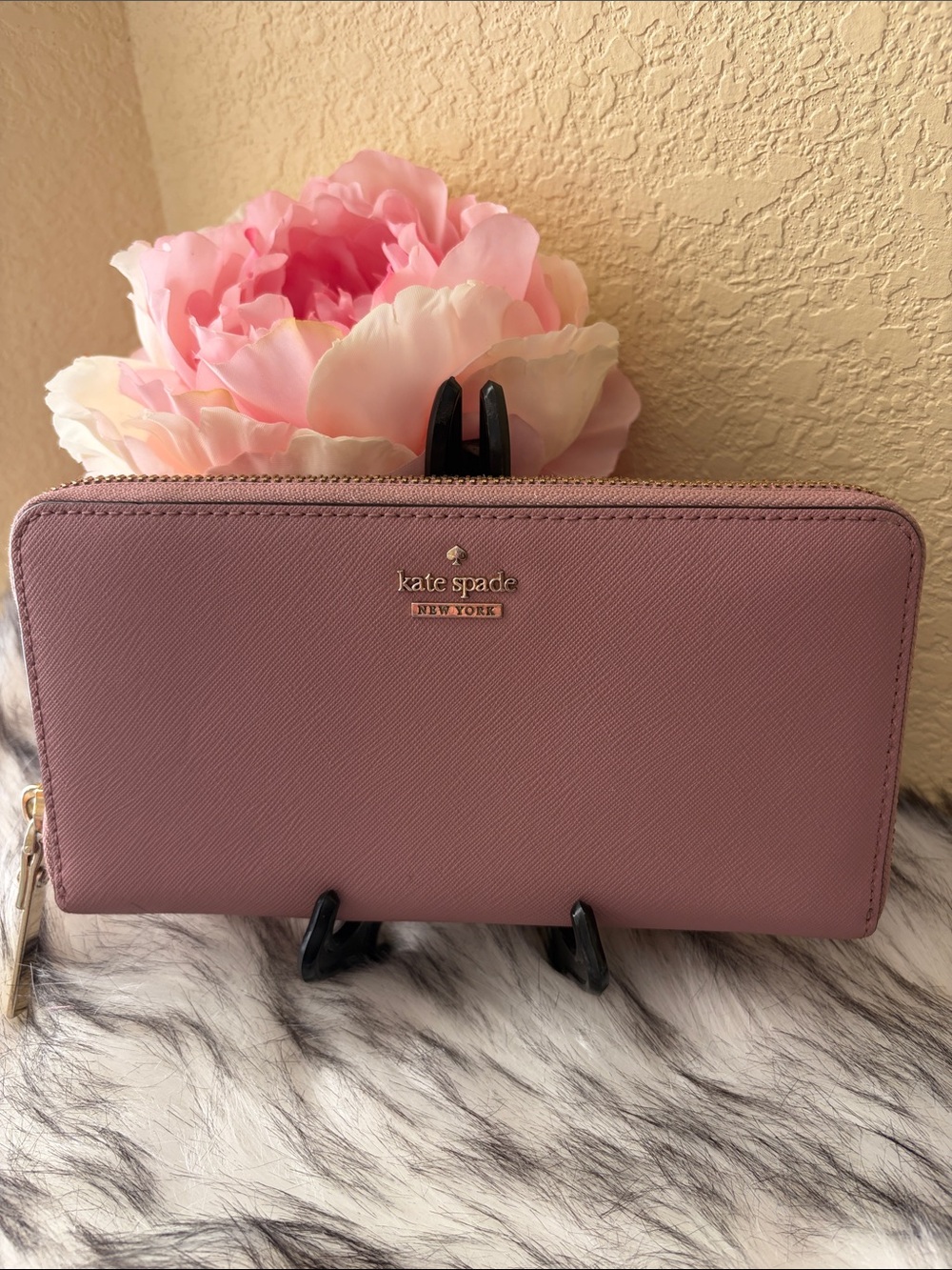 Kate spade pink long zip wallet